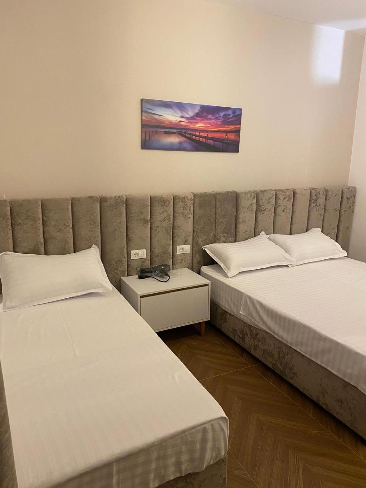 Apartament Aj *