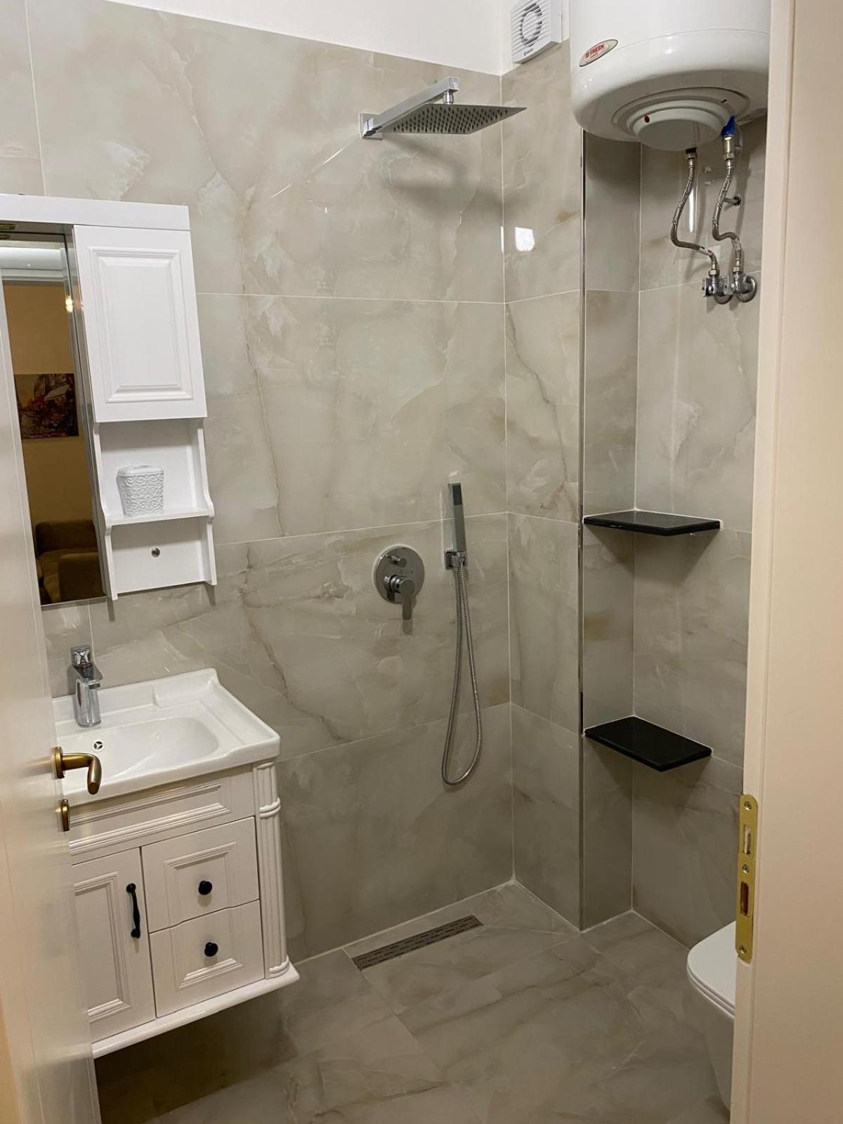 Aj Apartament Orikum